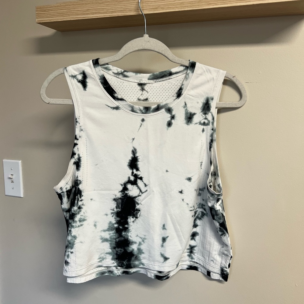 Lululemon Loose Fitting Tank Top Size 6
